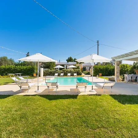 Dimora Feo Aparthotel 3*