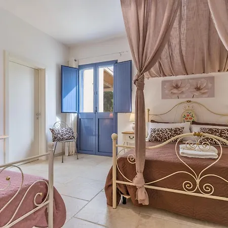 מלון דירות Dimora Feo 3*