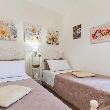 Dimora Feo 아파트호텔 갈리폴리